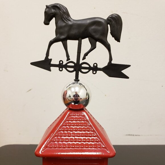 Vintage Avon HORSE WEATHERVANE RED ROOF Unknown Scent Full Collectible Bottle - Picture 1 of 6